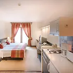 Kalma, Kalma Villa,