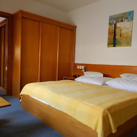 Ξενοδοχείο Kalma, Kalma Villa, Hévíz