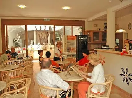 Ξενοδοχείο Kalma, Kalma Villa,