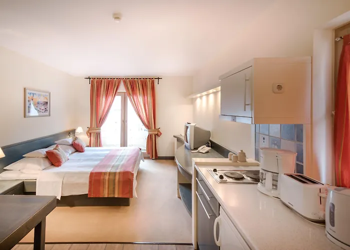 Kalma, Kalma Villa,