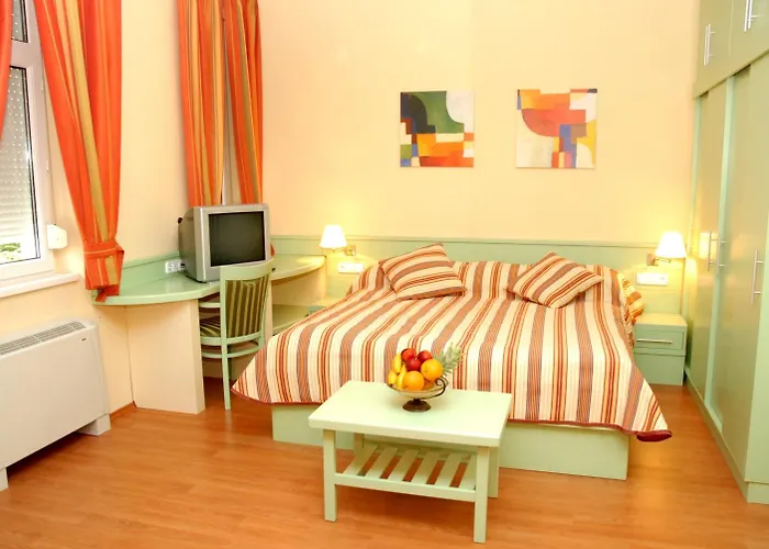 Ξενοδοχείο Kalma, Kalma Villa, Hévíz