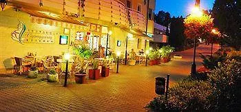 Kalma, Kalma Villa, 호텔