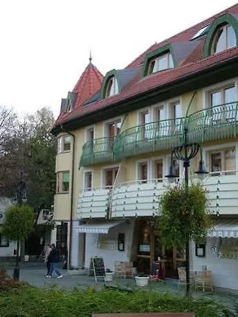 Kalma, Kalma Villa,