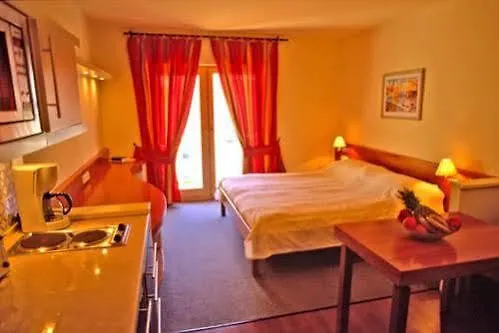 Kalma, Kalma Villa, ホテル 3*